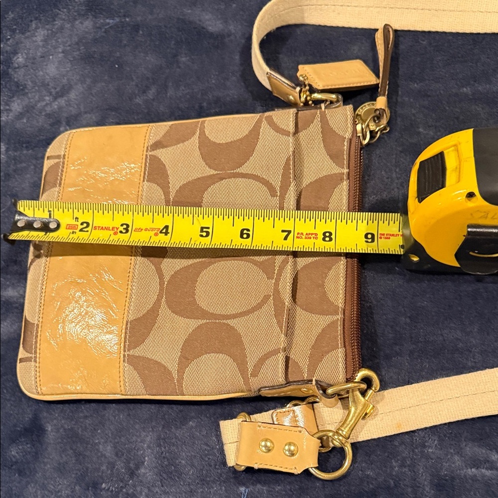 Coach Crossbody Bag - Picture 6 of 7